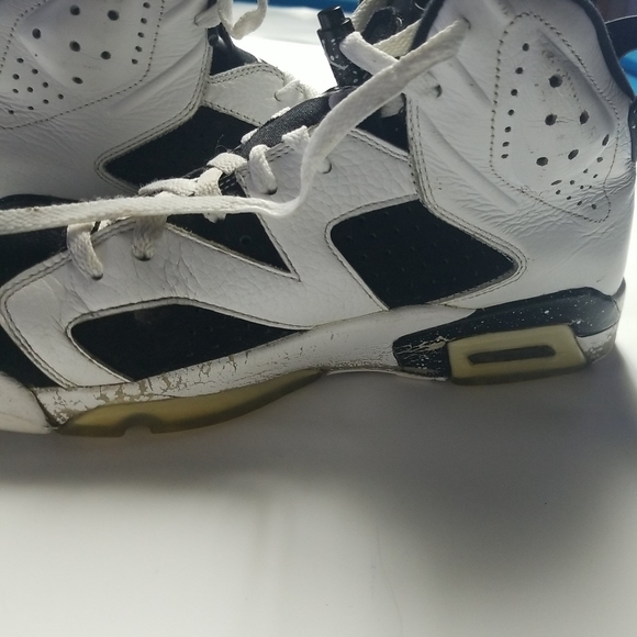 Nike Jordans 384664-101 Size 9.5 - Picture 5 of 9